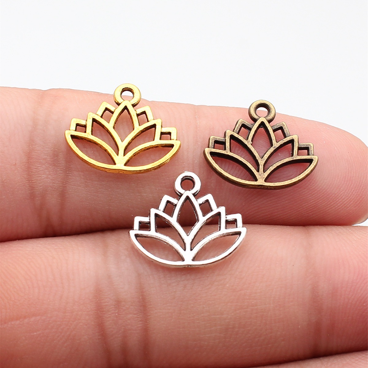 WYSIWYG 20pcs 16x14mm 3 Colors - Vintage Fashion Stores review and price